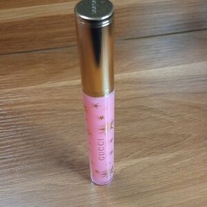 Gucci Plumping Lip Gloss - Bertha Pink